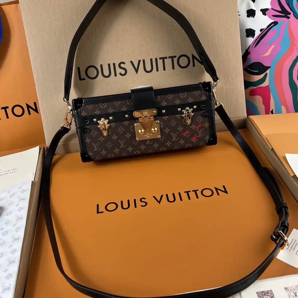 PETITE LOUIS EAST WEST VUITTON MALLE 0611
